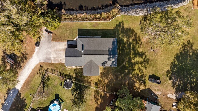 Foto del edificio - 105 3rd St