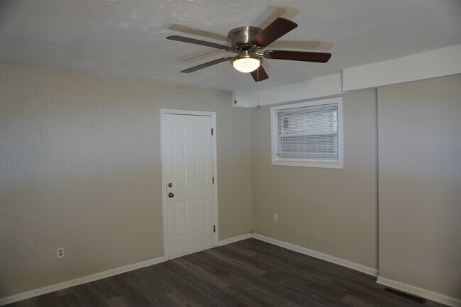 Building Photo - 5549 Force Rd