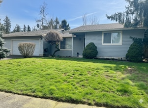 Building Photo - 8408 SW Tygh Loop