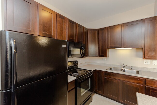 Foto del edificio - 1744 E 69th St