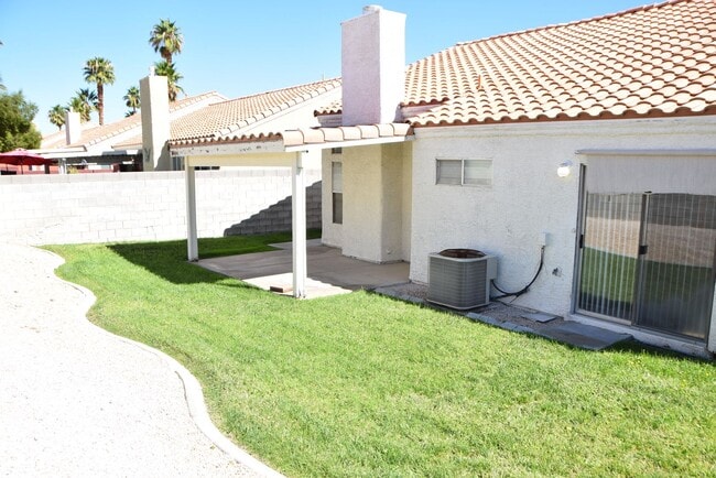 Foto del edificio - BEAUTIFUL NORTHWEST PROPERTY NEAR DINING A...