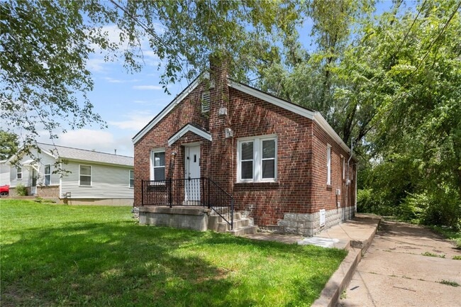 Building Photo - 10194 Imperial Dr