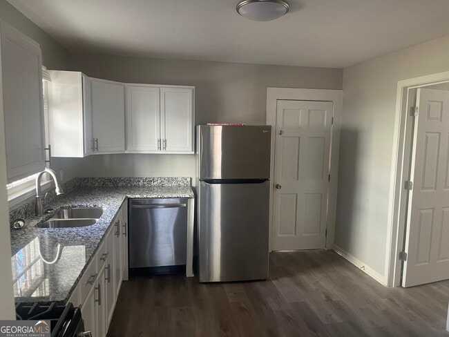 Building Photo - 1262 Lorenzo Dr SW