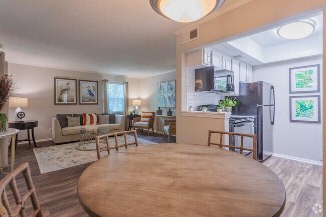 Cocina y comedor abiertos - The Riverview