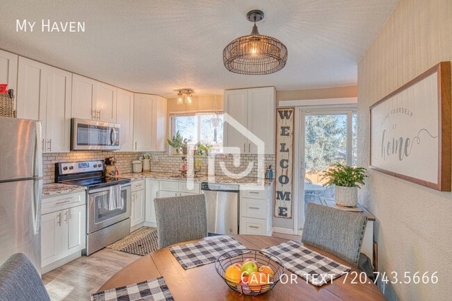 Photo - 15169 E Columbia Dr House