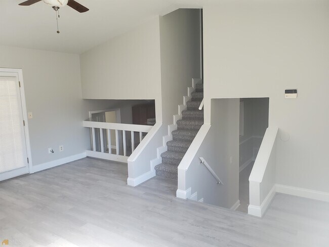 Building Photo - 3437 Highland Pine Way