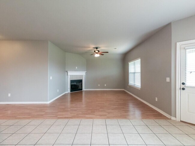 Foto del edificio - 906 SW Caprington St