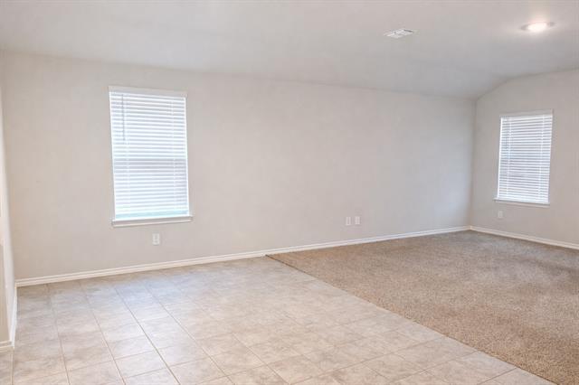 Building Photo - 404 Beekeeper Dr