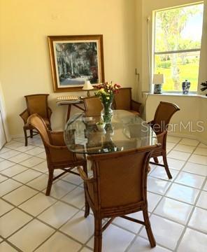 Foto del edificio - 8974 Grey Oaks Ave