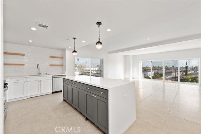 Foto del edificio - 6025 Craner Ave