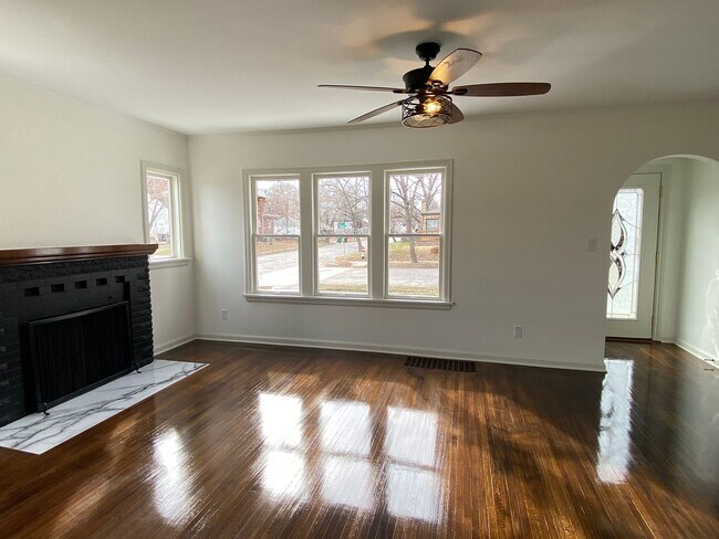 Foto del edificio - Beautifully Remodeled Home