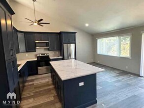 Building Photo - 5400 Mountain Blvd