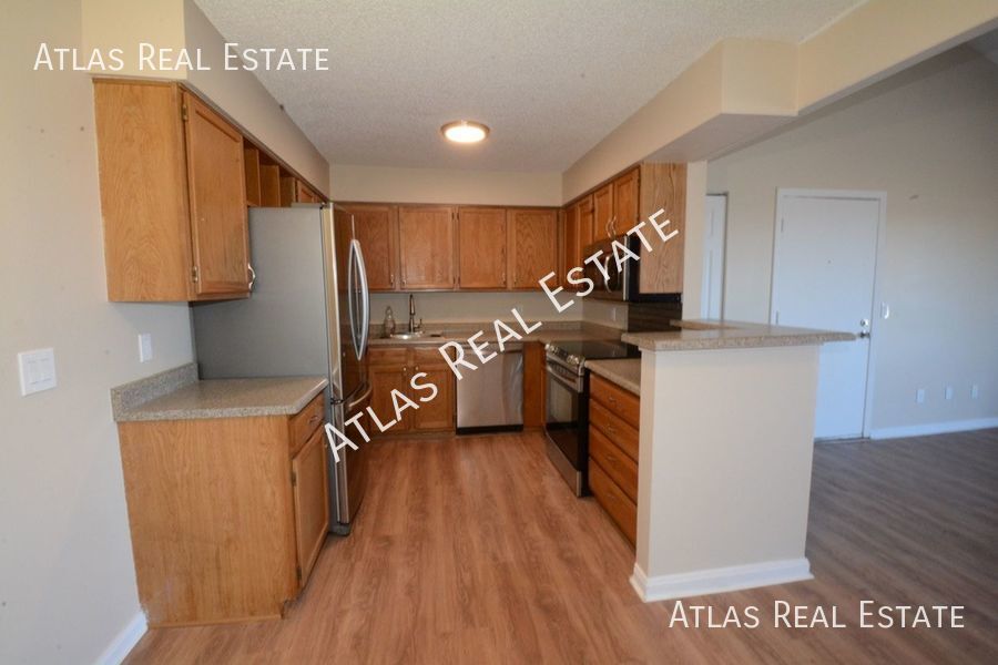 Foto principal - 2 Bedroom, 2 Bath Condo In Wheat Ridge, Mi...