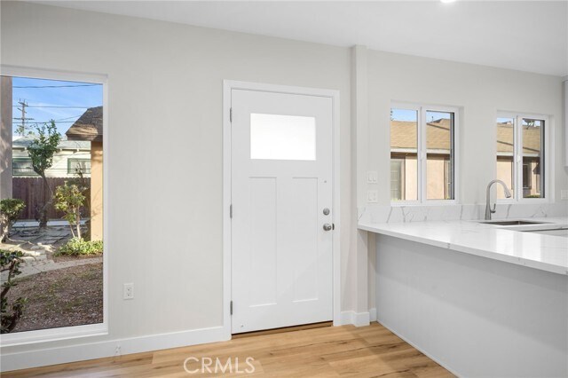 Foto del edificio - 417 Riverdale Dr