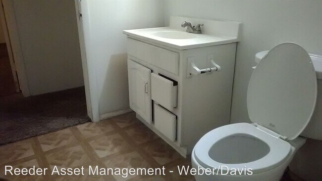 Building Photo - 5 br, 2 bath House - 849 North 450 West