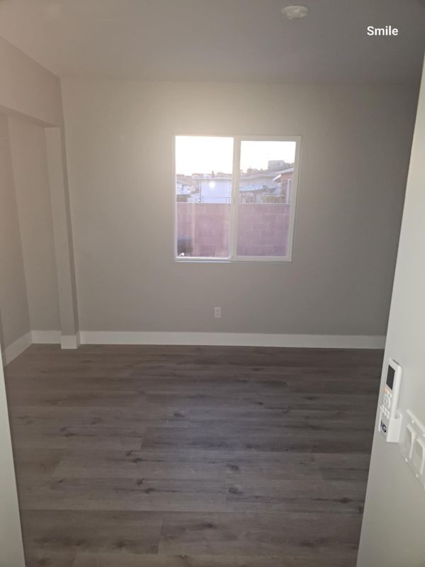 Foto del edificio - 1005 W Hollowell St
