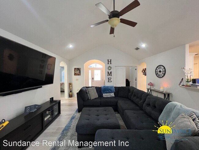 Building Photo - 3 br, 2 bath House - 407 Serene Court