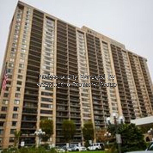 Building Photo - 3705 S George Mason Dr