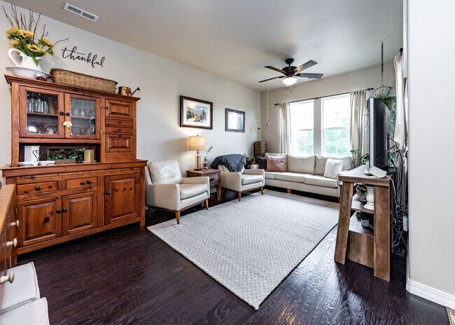 Foto del edificio - Gorgeous Gold Hills Mesa 2 Bedroom