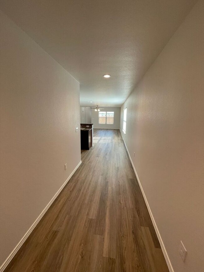 Building Photo - Three Bedroom | Two Bathroom Home in Houston