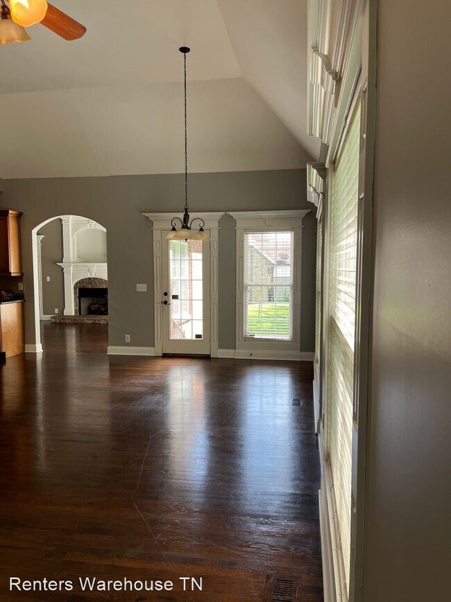 Building Photo - 4 br, 3 bath House - 2710 United Drive