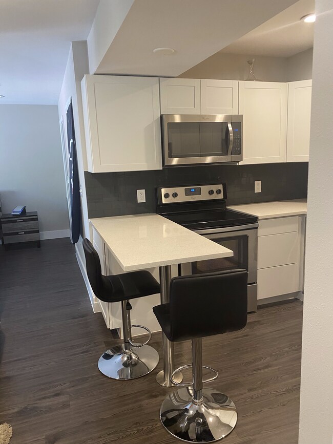 935 La Posada Dr Unit 241, Austin, TX 78752 Condo for Rent in Austin