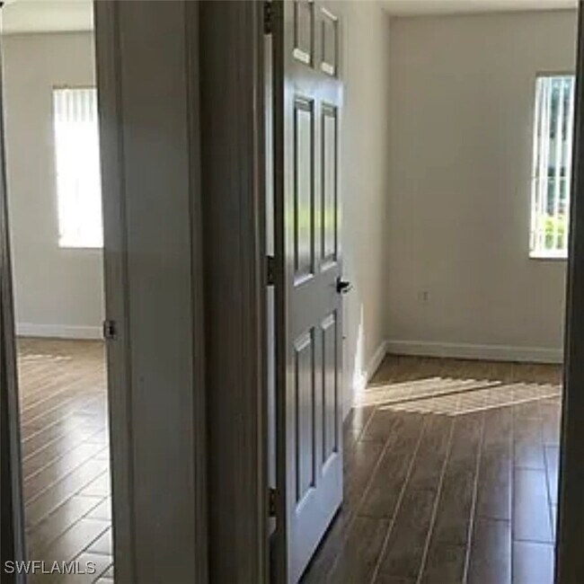 Foto del edificio - 8304 Key Royal Cir