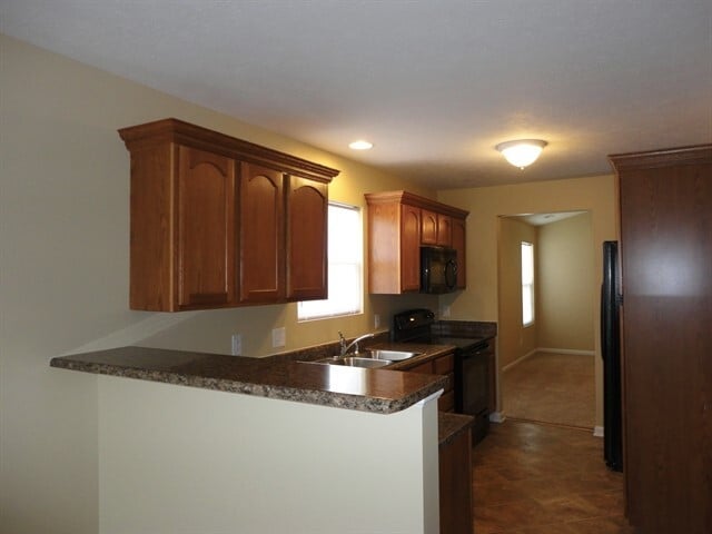 Building Photo - 826 Sunvista Drive
