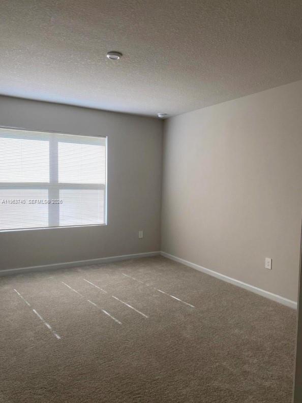 Foto del edificio - 323 Raspberry Rd