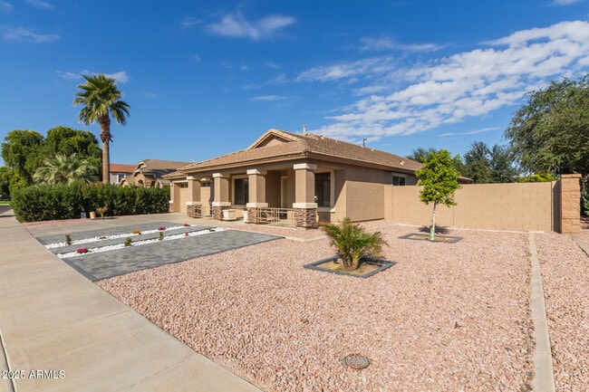 Foto del edificio - 3888 E Bancroft Ct