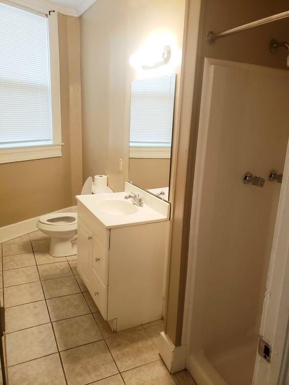 Foto del edificio - 1079 College St. Apt. 2