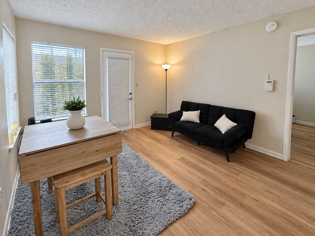Building Photo - 5500 Devonbriar Way