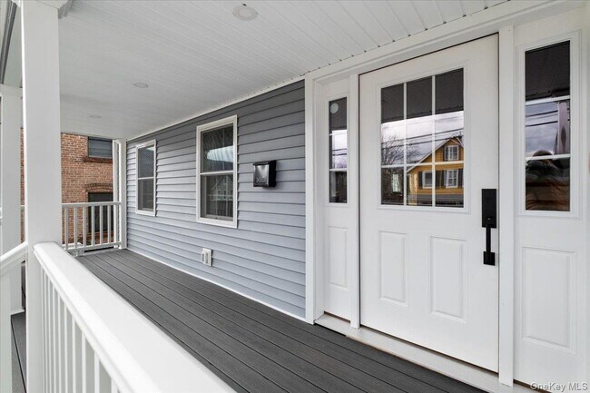 Foto del edificio - 32 Ackerman St