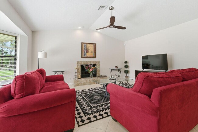 Foto del edificio - 5562 Reynolds Rd