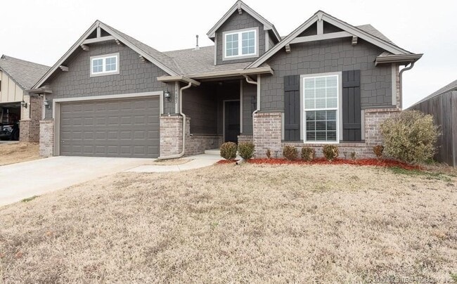 Building Photo - Recently built home in Lake Valley II