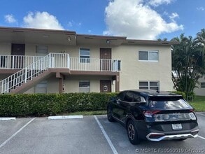 Building Photo - 7605 NW 5th Ct
