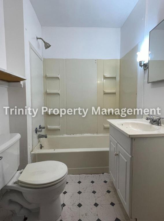 Foto del edificio - 649 Birch St