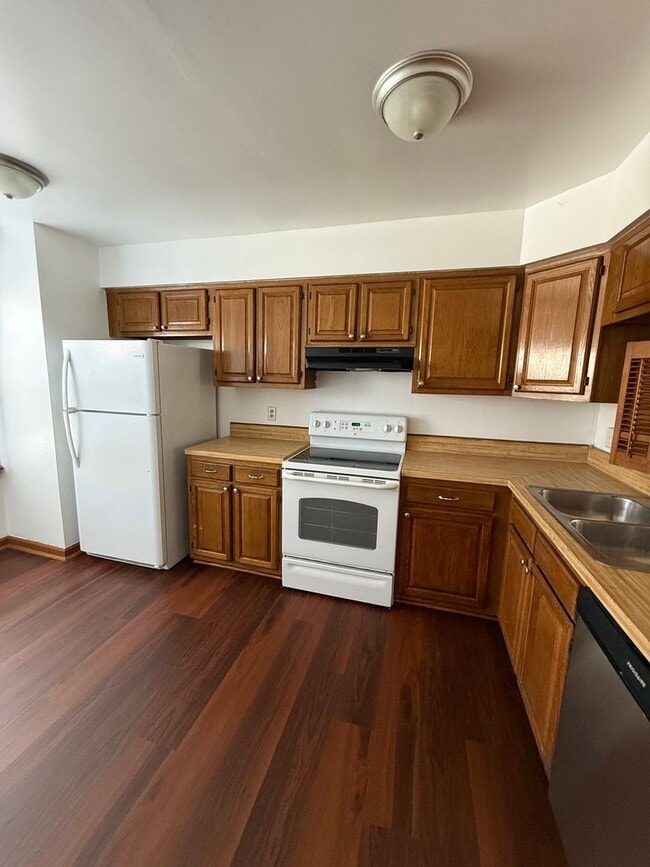 Building Photo - Stonebridge Landing