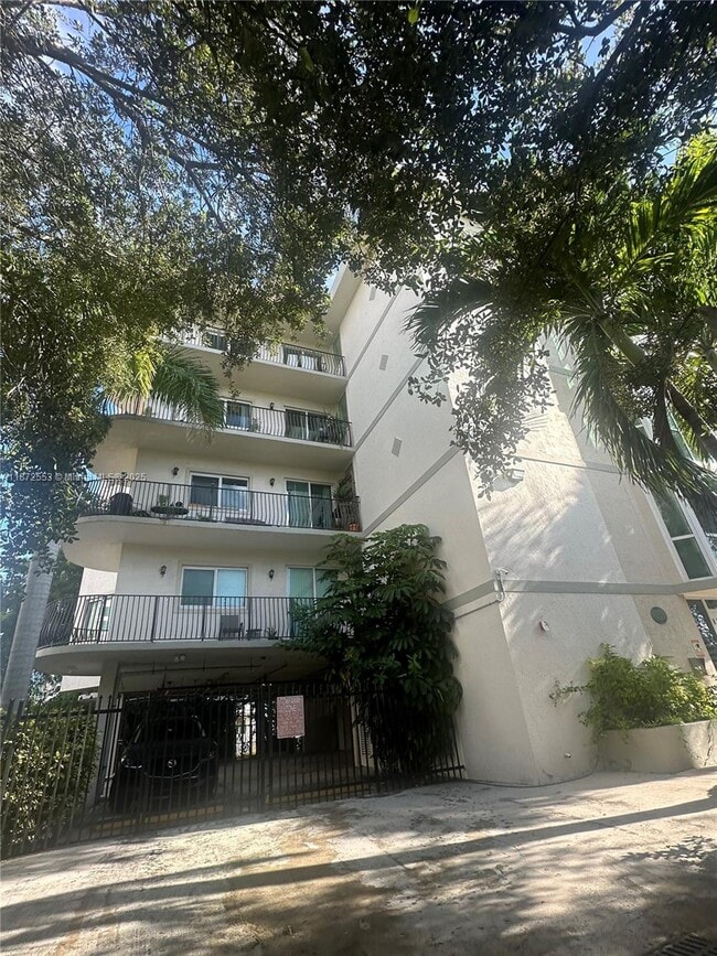 Foto del edificio - 954 SW 36th Ct