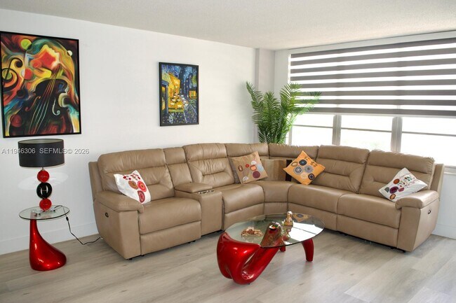 Foto del edificio - 3725 S Ocean Dr