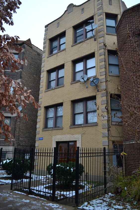 Primary Photo - 2948 W Nelson St