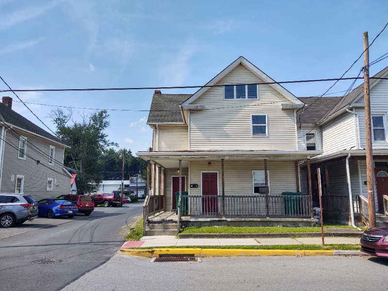 Primary Photo - 21 N 2nd St