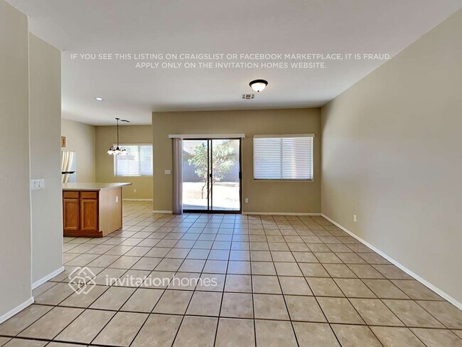 Building Photo - 1612 S 80th Dr