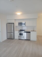 Building Photo - 480 Wilson Ave