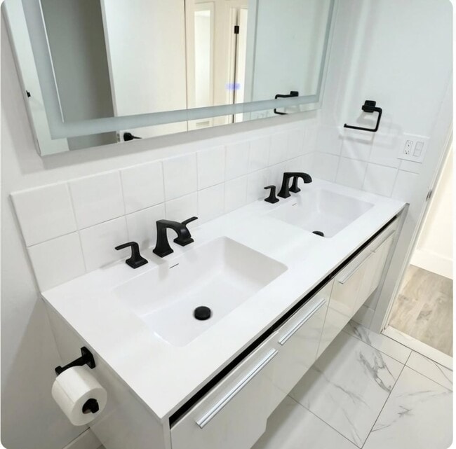 Foto del edificio - 3147 NW 68th Ct