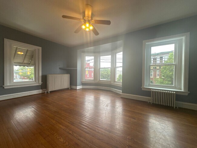 Building Photo - 938 Chestnut St