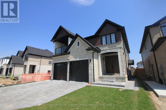 Building Photo - 2098 Saddlerock Ave