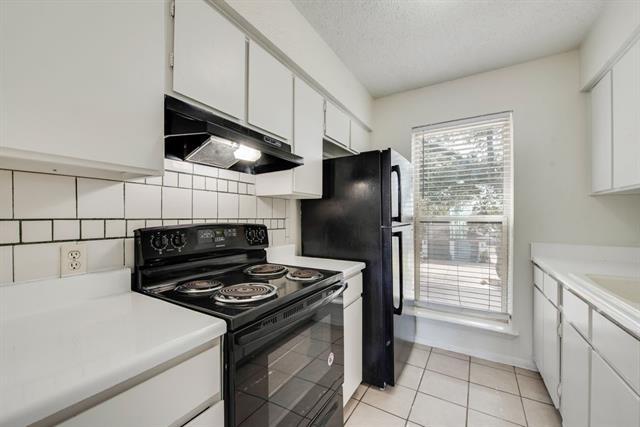 Building Photo - 3824 Cibolo Dr