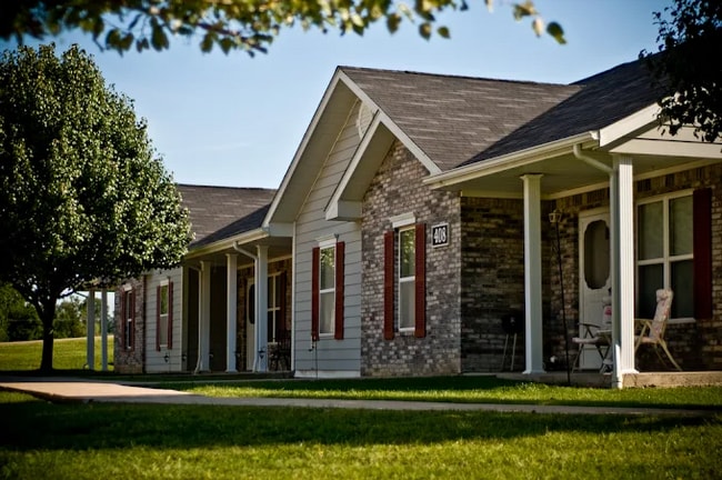 Building Photo - 7000 N Buckingham Square