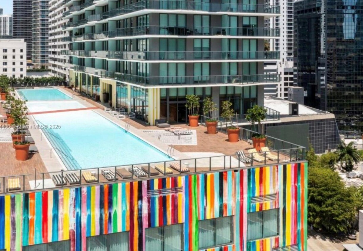 Foto principal - Stylish 1BR + Den at Dua Residences | Bay ...